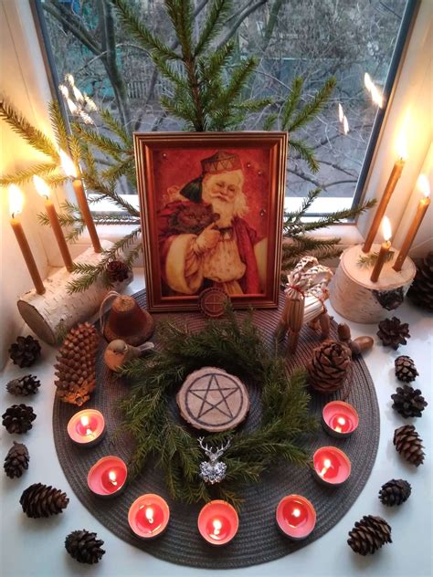 Pagan winter solstice decoratioms